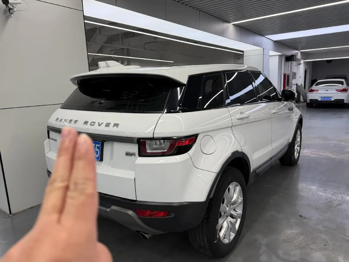 2018 Land Rover Range Rover Evoque 2.0T 241HP L4 9AT,autocango,china used car exporter,china ev exporter,chinese used car exporter,chinese used ev exporter