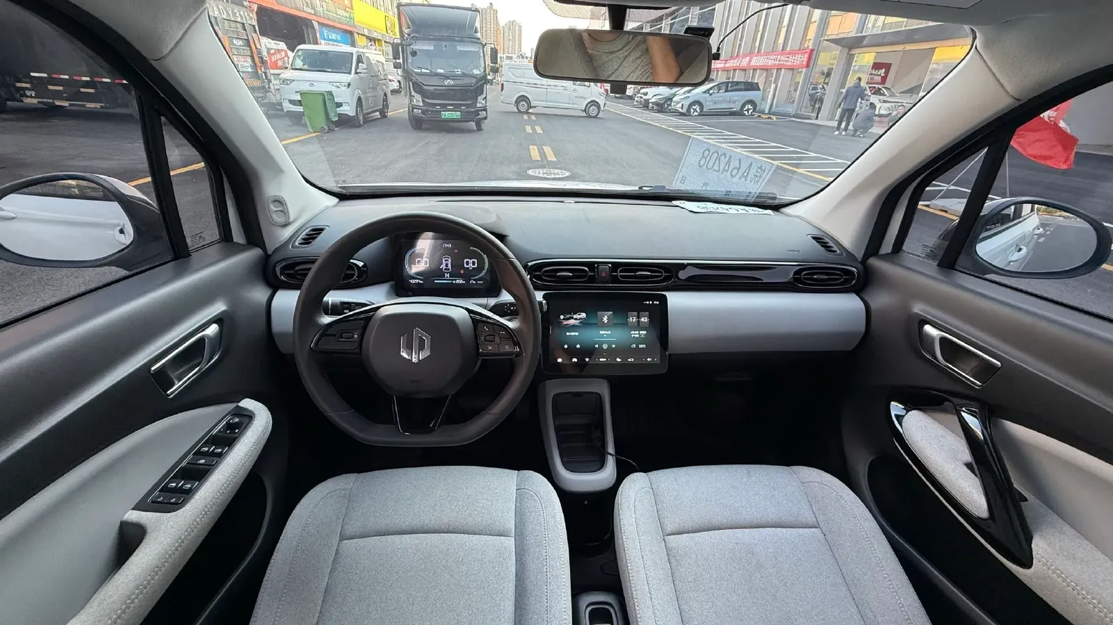 2023 Leapmotor T03 BEV 31.9KWH,autocango,china used car exporter,china ev exporter,chinese used car exporter,chinese used ev exporter