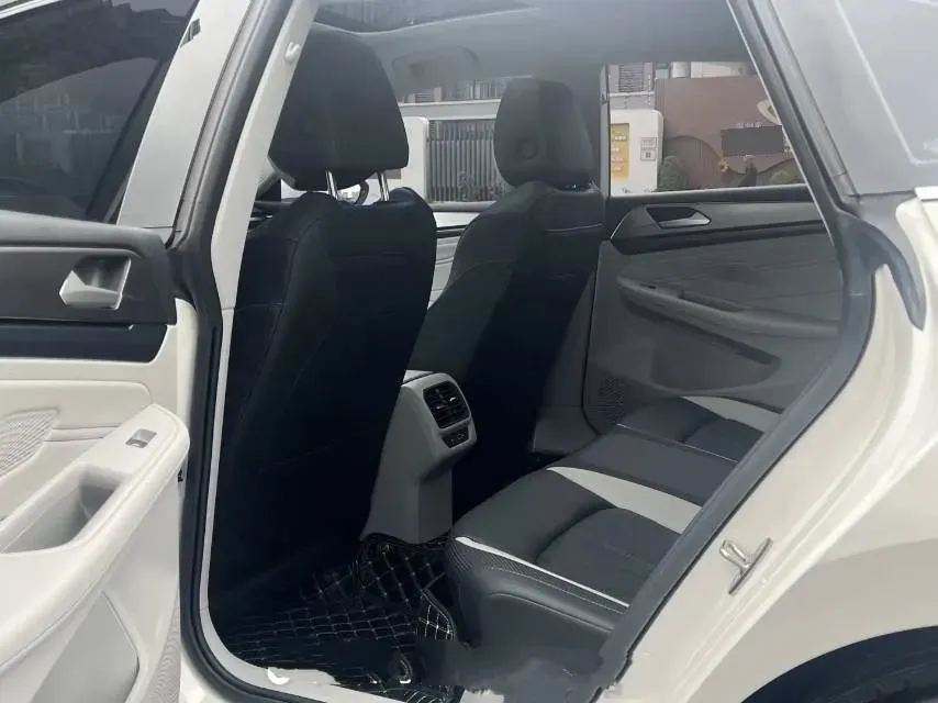 2023 Volkswagen Lamando 1.4T 150HP L4 7DCT,autocango,china used car exporter,china ev exporter,chinese used car exporter,chinese used ev exporter