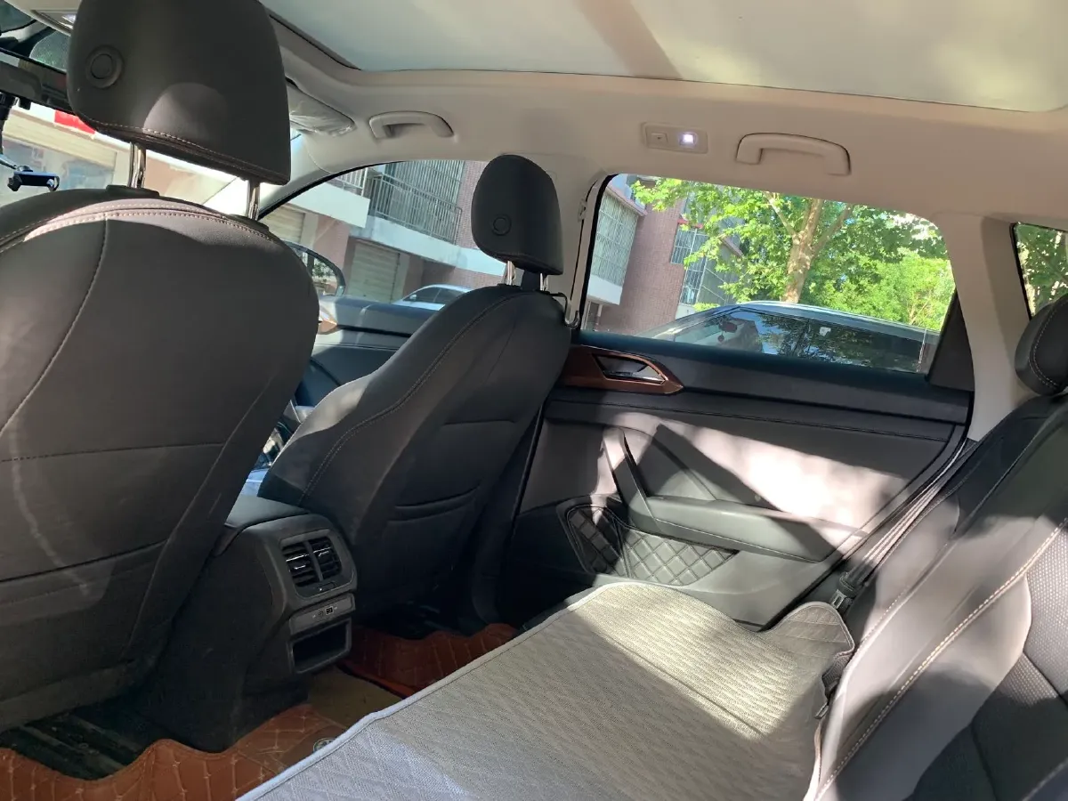 2021 Volkswagen Tharu 1.4T 150HP L4 7DCT,autocango,china used car exporter,china ev exporter,chinese used car exporter,chinese used ev exporter