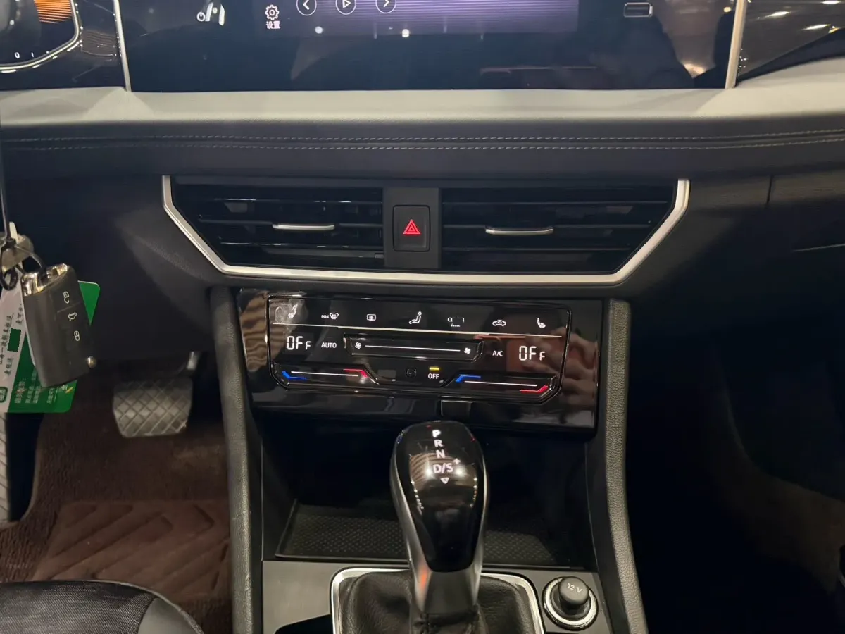 2023 Volkswagen Sagitar 1.2T 116HP L4 7DCT,autocango,china used car exporter,china ev exporter,chinese used car exporter,chinese used ev exporter
