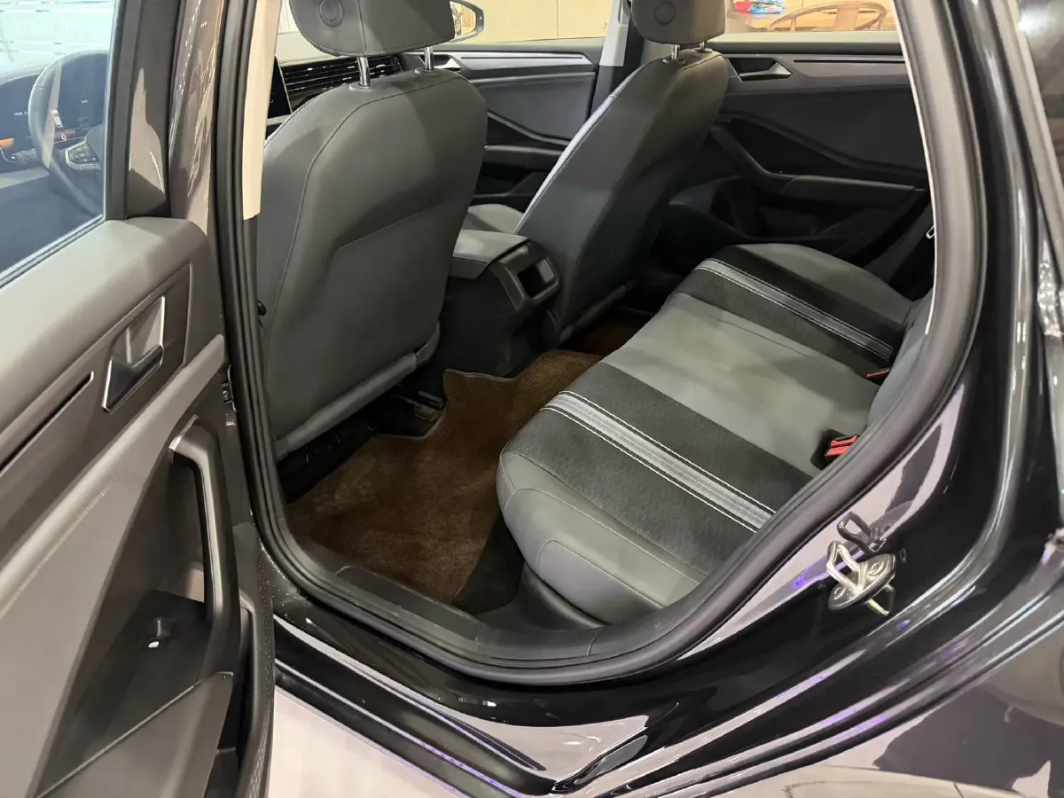 2023 Volkswagen Sagitar 1.2T 116HP L4 7DCT,autocango,china used car exporter,china ev exporter,chinese used car exporter,chinese used ev exporter