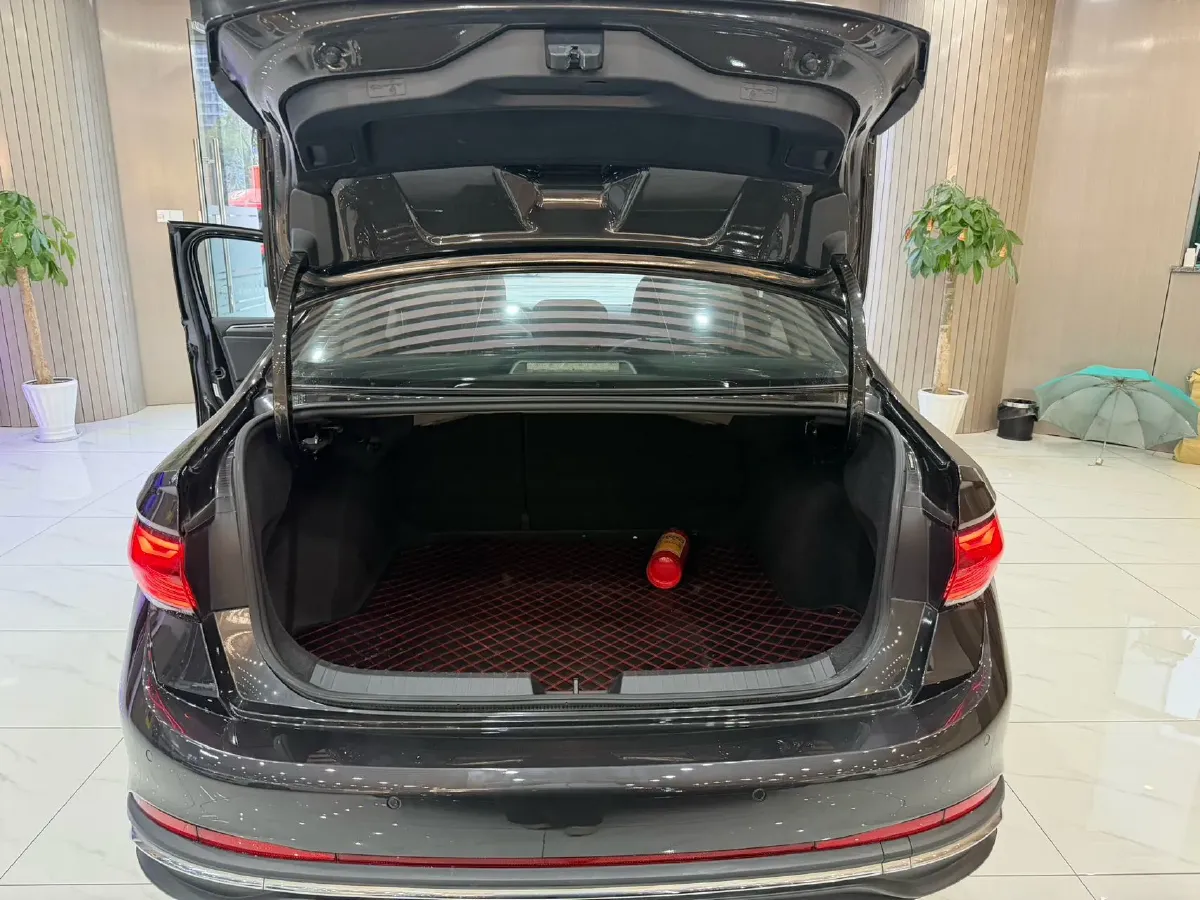 2023 Volkswagen Sagitar 1.2T 116HP L4 7DCT,autocango,china used car exporter,china ev exporter,chinese used car exporter,chinese used ev exporter