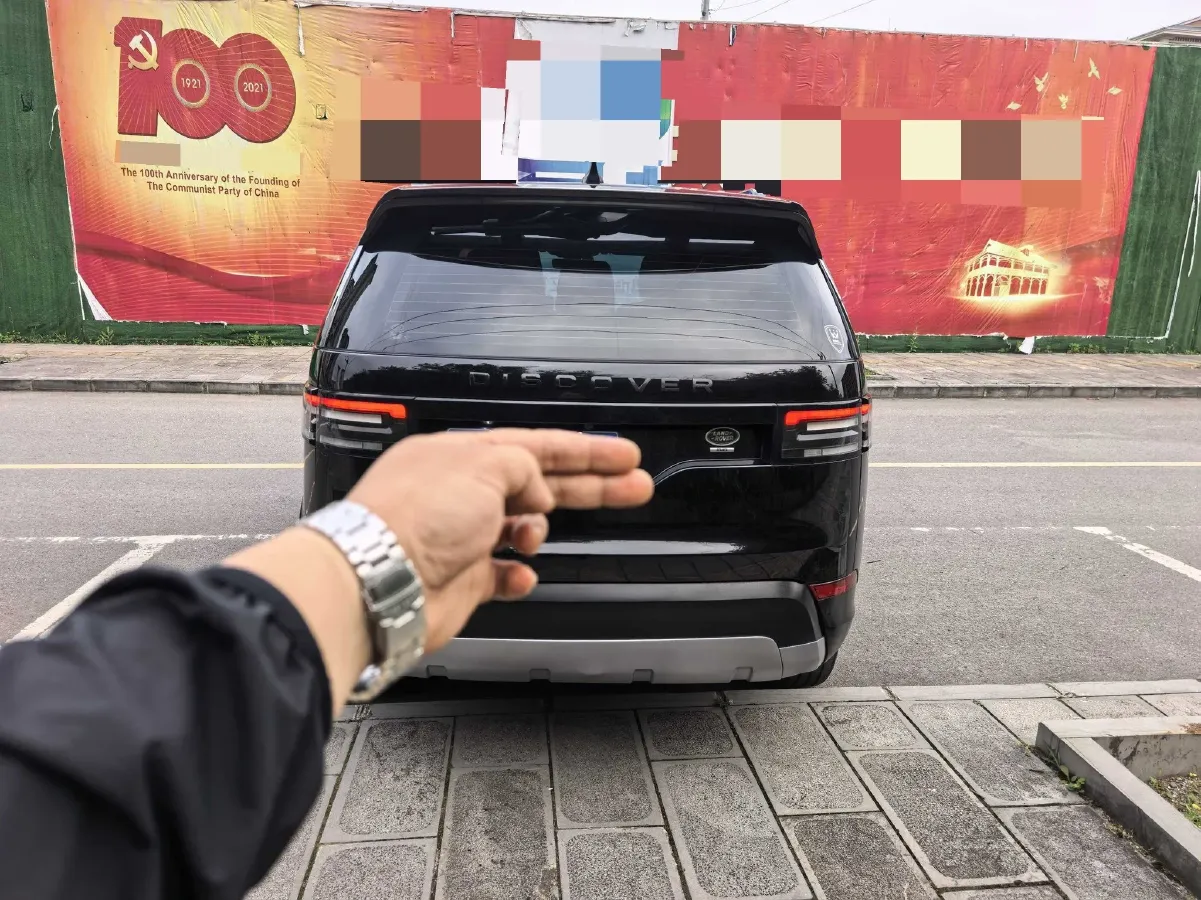 2018 Land Rover Discovery 2.0T 300HP L4 8AT,autocango,china used car exporter,china ev exporter,chinese used car exporter,chinese used ev exporter