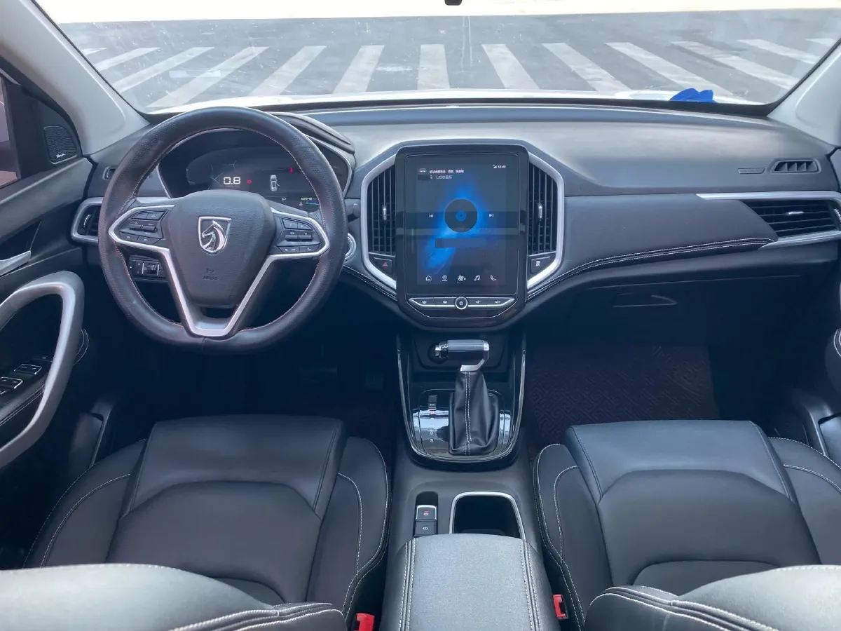 2021 BaoJun 530 1.5T 147HP L4 CVT,autocango,china used car exporter,china ev exporter,chinese used car exporter,chinese used ev exporter