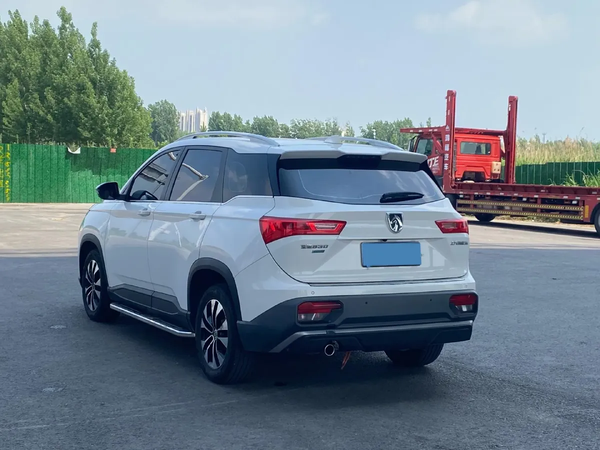 2021 BaoJun 530 1.5T 147HP L4 CVT,autocango,china used car exporter,china ev exporter,chinese used car exporter,chinese used ev exporter