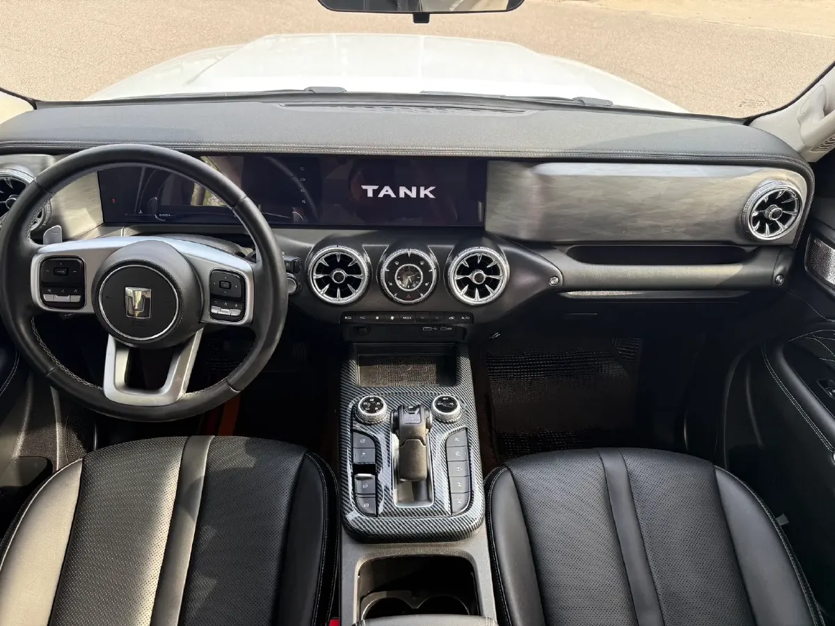 2024 Tank 300 2.0T 227HP L4 8AT,autocango,china used car exporter,china ev exporter,chinese used car exporter,chinese used ev exporter