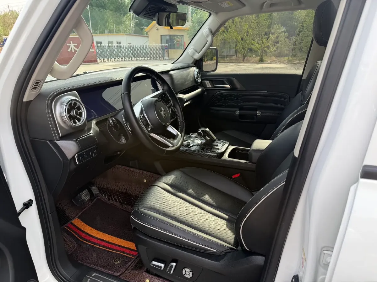 2024 Tank 300 2.0T 227HP L4 8AT,autocango,china used car exporter,china ev exporter,chinese used car exporter,chinese used ev exporter