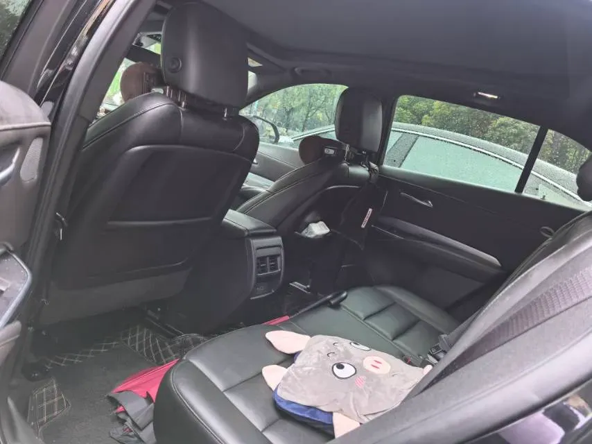 2021 Cadillac XT4 2.0T 237HP L4 9AT,autocango,china used car exporter,china ev exporter,chinese used car exporter,chinese used ev exporter