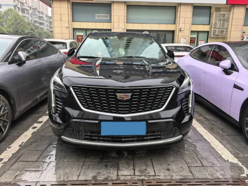 2021 Cadillac XT4 2.0T 237HP L4 9AT,autocango,china used car exporter,china ev exporter,chinese used car exporter,chinese used ev exporter