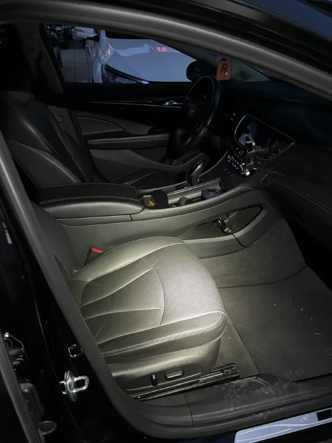 2022 Buick Larcosse 2.0T 237HP L4 9AT,autocango,china used car exporter,china ev exporter,chinese used car exporter,chinese used ev exporter