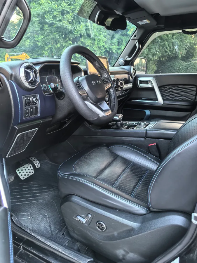 2020 Beijing BJ40 2.0T 224HP L4 8AT,autocango,china used car exporter,china ev exporter,chinese used car exporter,chinese used ev exporter