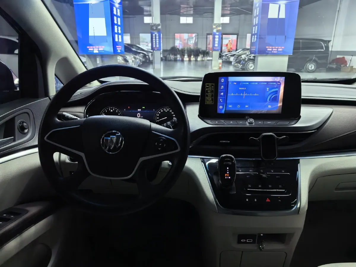 2021 Buick GL8 2.0T 237HP L4 9AT,autocango,china used car exporter,china ev exporter,chinese used car exporter,chinese used ev exporter
