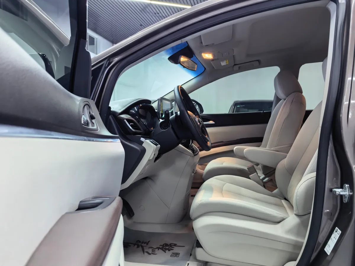 2021 Buick GL8 2.0T 237HP L4 9AT,autocango,china used car exporter,china ev exporter,chinese used car exporter,chinese used ev exporter