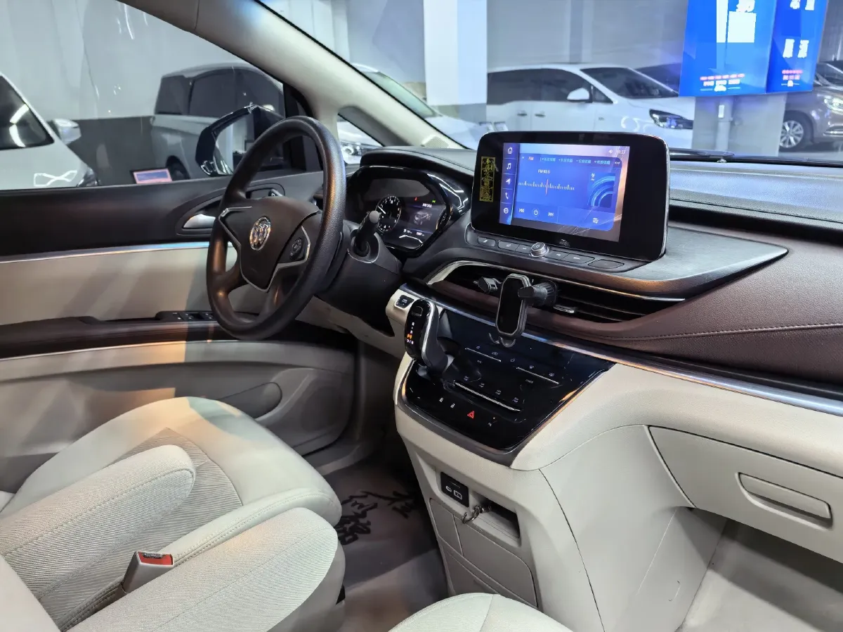 2021 Buick GL8 2.0T 237HP L4 9AT,autocango,china used car exporter,china ev exporter,chinese used car exporter,chinese used ev exporter