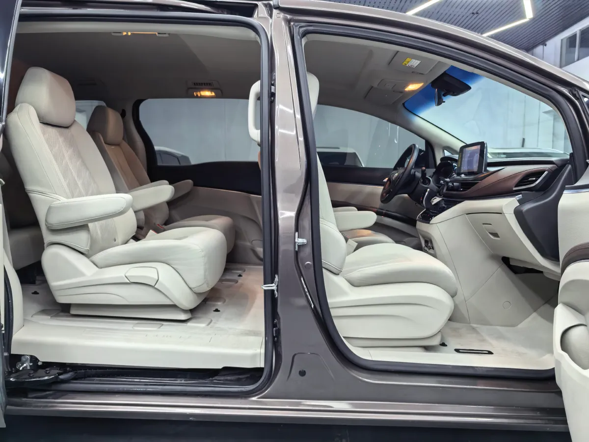 2021 Buick GL8 2.0T 237HP L4 9AT,autocango,china used car exporter,china ev exporter,chinese used car exporter,chinese used ev exporter