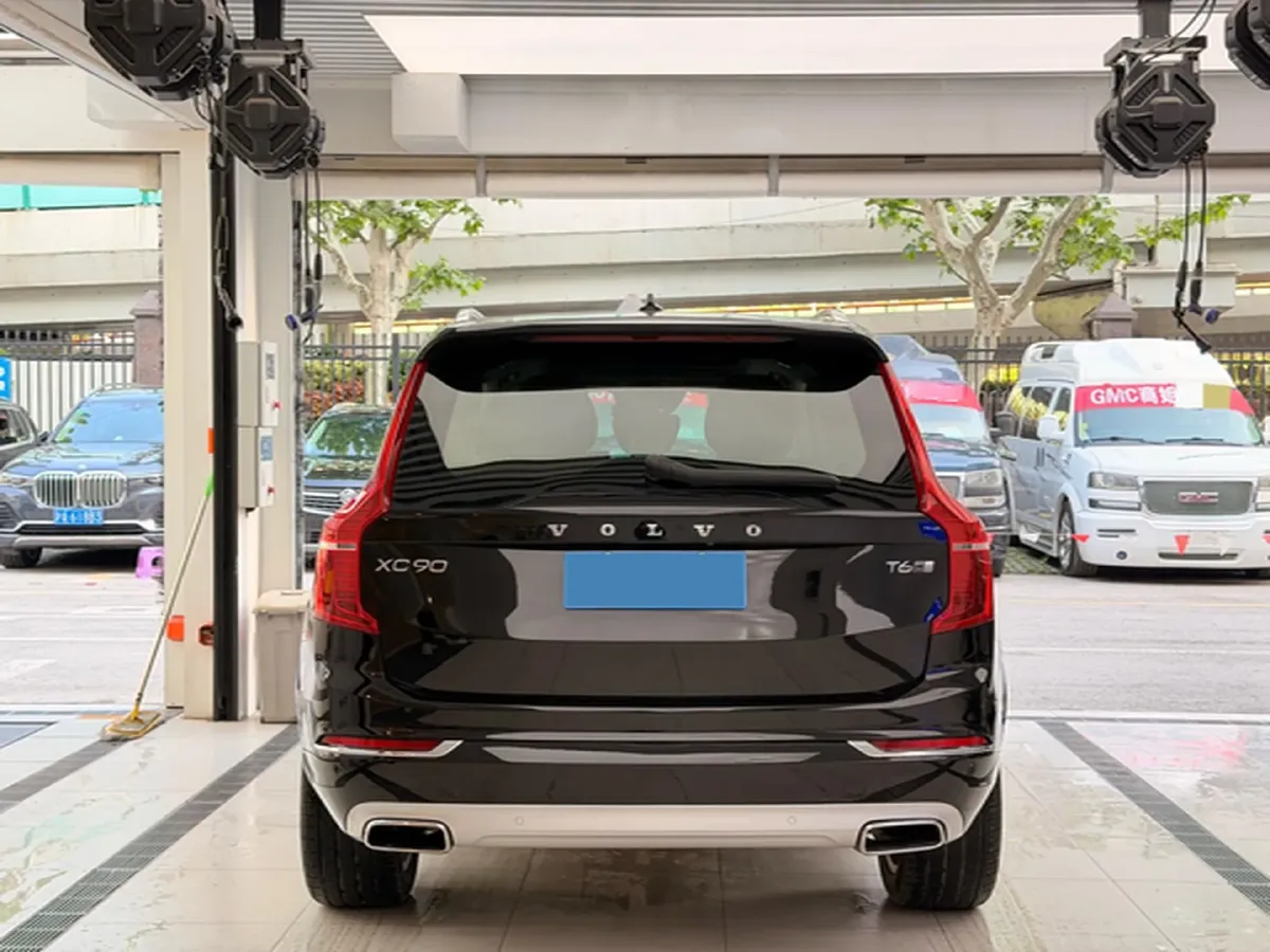 2019 Volvo XC90 2.0T 320HP L4 8AT,autocango,china used car exporter,china ev exporter,chinese used car exporter,chinese used ev exporter