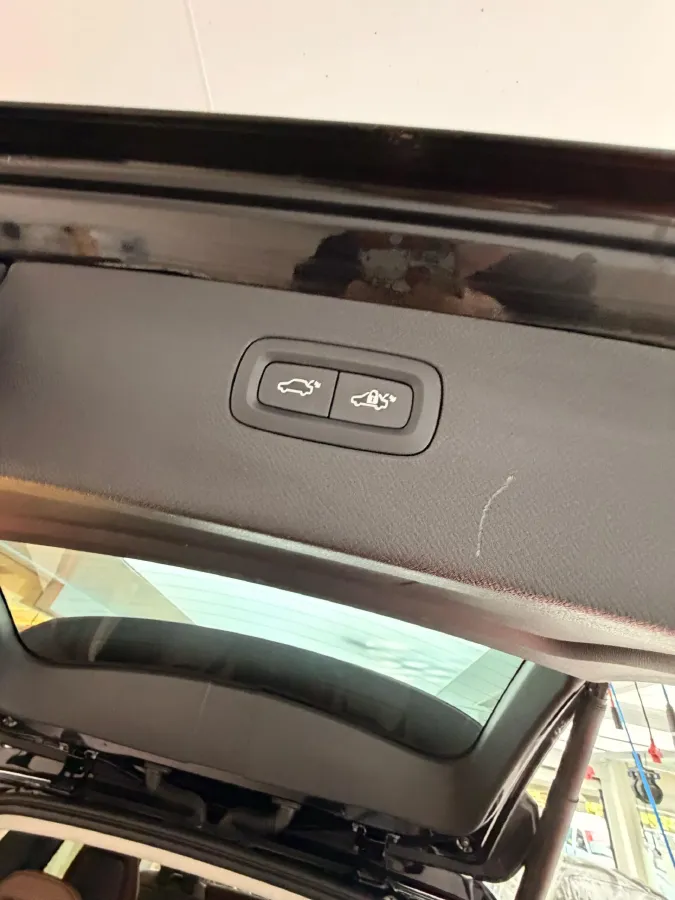 2019 Volvo XC90 2.0T 320HP L4 8AT,autocango,china used car exporter,china ev exporter,chinese used car exporter,chinese used ev exporter