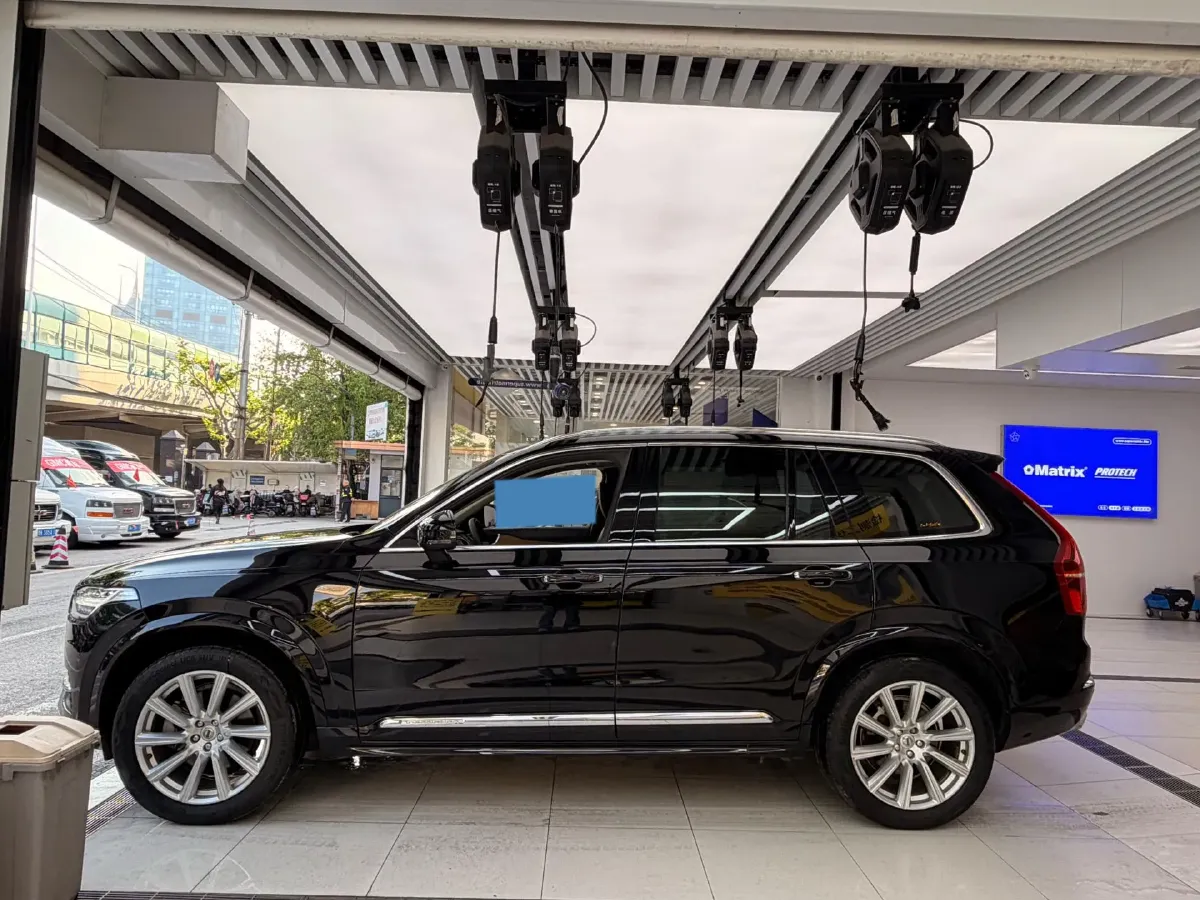 2019 Volvo XC90 2.0T 320HP L4 8AT,autocango,china used car exporter,china ev exporter,chinese used car exporter,chinese used ev exporter