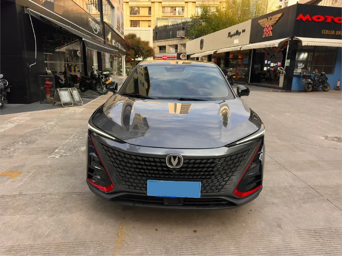 2020 ChangAn UNI-T 1.5T 180HP L4 7DCT,autocango,china used car exporter,china ev exporter,chinese used car exporter,chinese used ev exporter