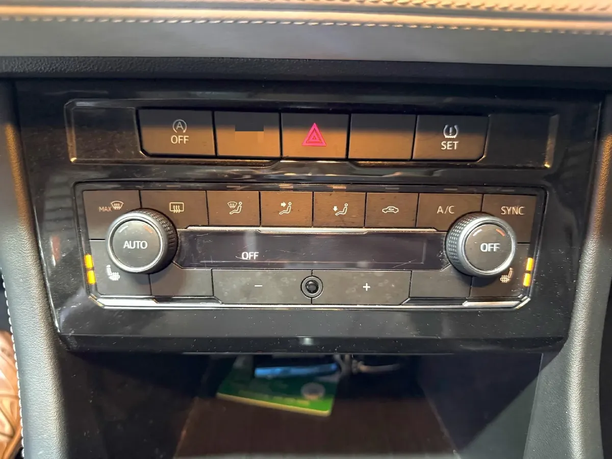 2022 Jetta VS5 1.4T 150HP L4 6AT,autocango,china used car exporter,china ev exporter,chinese used car exporter,chinese used ev exporter