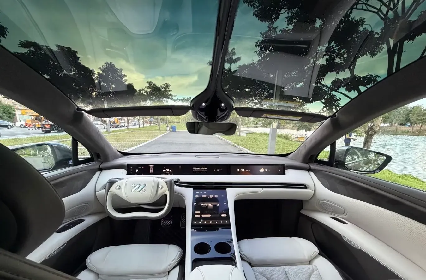 2023 IM LS7 BEV 77KWH,autocango,china used car exporter,china ev exporter,chinese used car exporter,chinese used ev exporter