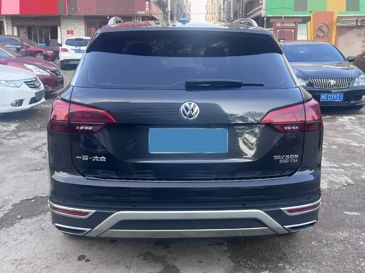 2019 Jeep Cherokee 2.0T 234HP L4 9AT,autocango,china used car exporter,china ev exporter,chinese used car exporter,chinese used ev exporter