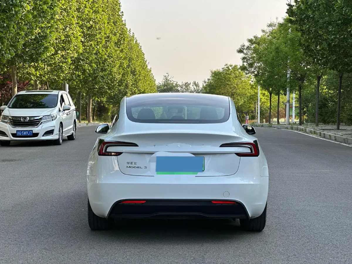2025 Tesla Model 3 BEV 62.5KWH,autocango,china used car exporter,china ev exporter,chinese used car exporter,chinese used ev exporter