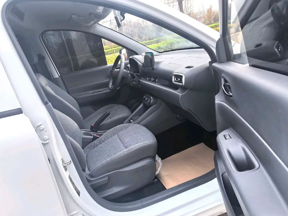2024 WuLing HongGuang New Energy BEV 32.6KWH,autocango,china used car exporter,china ev exporter,chinese used car exporter,chinese used ev exporter
