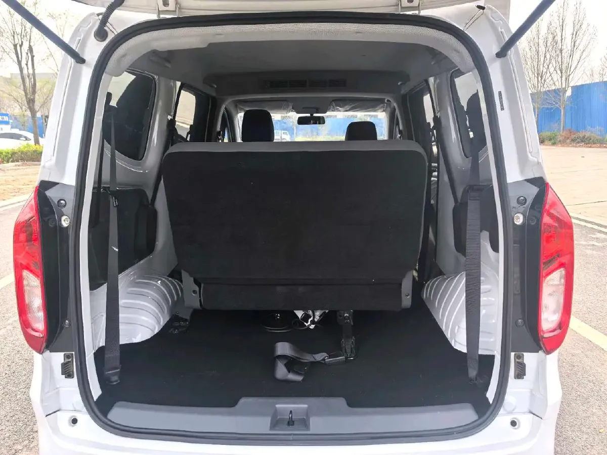 2024 WuLing HongGuang New Energy BEV 32.6KWH,autocango,china used car exporter,china ev exporter,chinese used car exporter,chinese used ev exporter