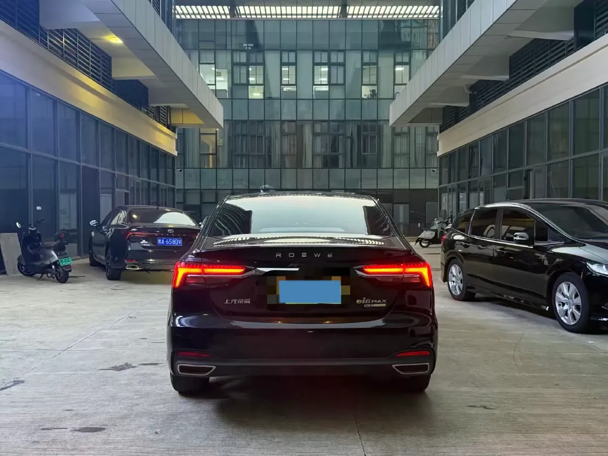 2021 Roewe i6 MAX 1.5T 169HP L4 AMT PHEV,autocango,china used car exporter,china ev exporter,chinese used car exporter,chinese used ev exporter