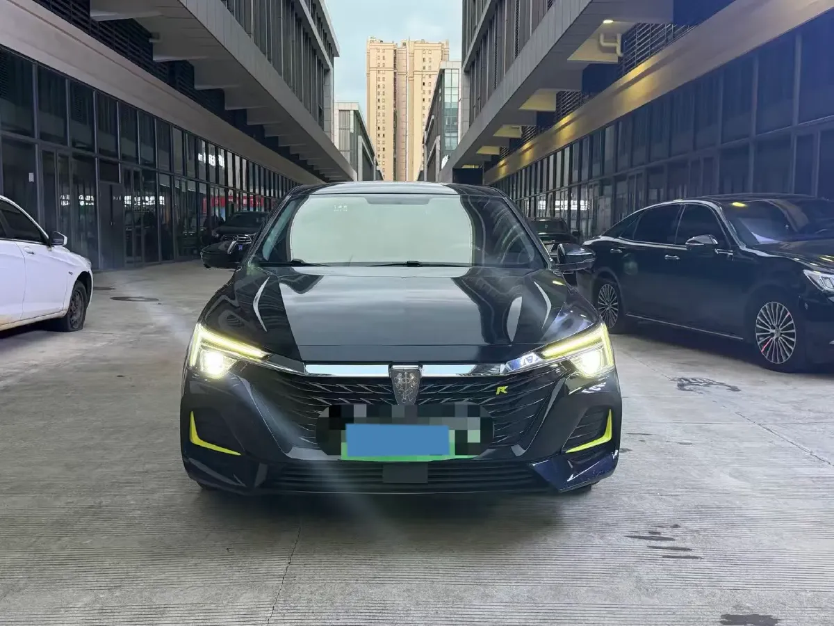 2021 Roewe i6 MAX 1.5T 169HP L4 AMT PHEV,autocango,china used car exporter,china ev exporter,chinese used car exporter,chinese used ev exporter