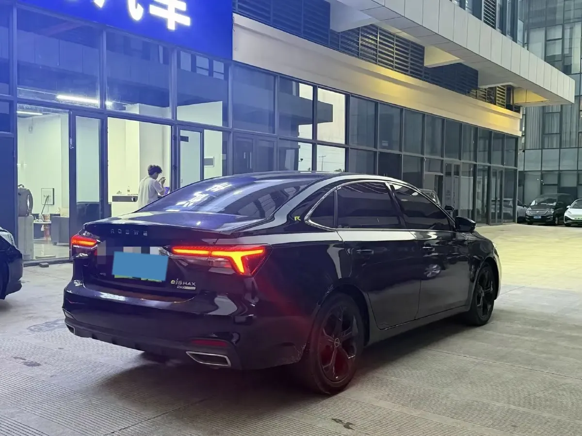 2021 Roewe i6 MAX 1.5T 169HP L4 AMT PHEV,autocango,china used car exporter,china ev exporter,chinese used car exporter,chinese used ev exporter