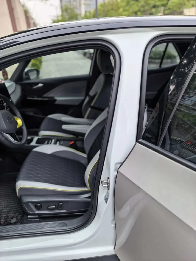 2024 Volkswagen ID.3 BEV 52.8KWH,autocango,china used car exporter,china ev exporter,chinese used car exporter,chinese used ev exporter