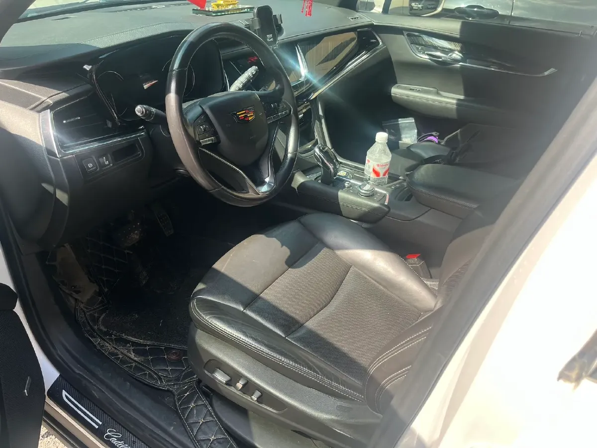 2020 Cadillac XT6 2.0T 237HP L4 9AT,autocango,china used car exporter,china ev exporter,chinese used car exporter,chinese used ev exporter