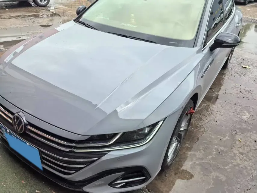 2023 Volkswagen CC 2.0T 220HP L4 7DCT,autocango,china used car exporter,china ev exporter,chinese used car exporter,chinese used ev exporter