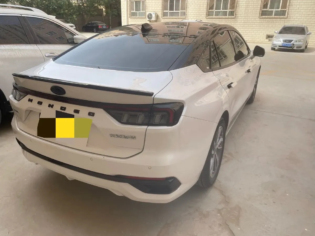 2022 Ford Mondeo 2.0T 238HP L4 8AT,autocango,china used car exporter,china ev exporter,chinese used car exporter,chinese used ev exporter
