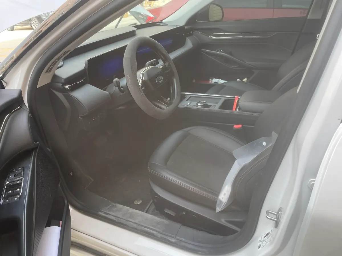2022 Ford Mondeo 2.0T 238HP L4 8AT,autocango,china used car exporter,china ev exporter,chinese used car exporter,chinese used ev exporter
