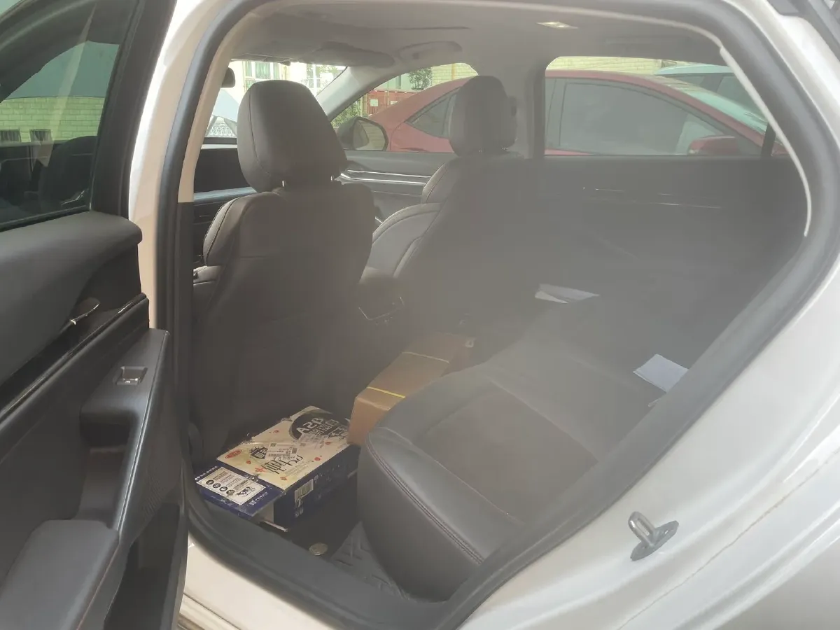 2022 Ford Mondeo 2.0T 238HP L4 8AT,autocango,china used car exporter,china ev exporter,chinese used car exporter,chinese used ev exporter
