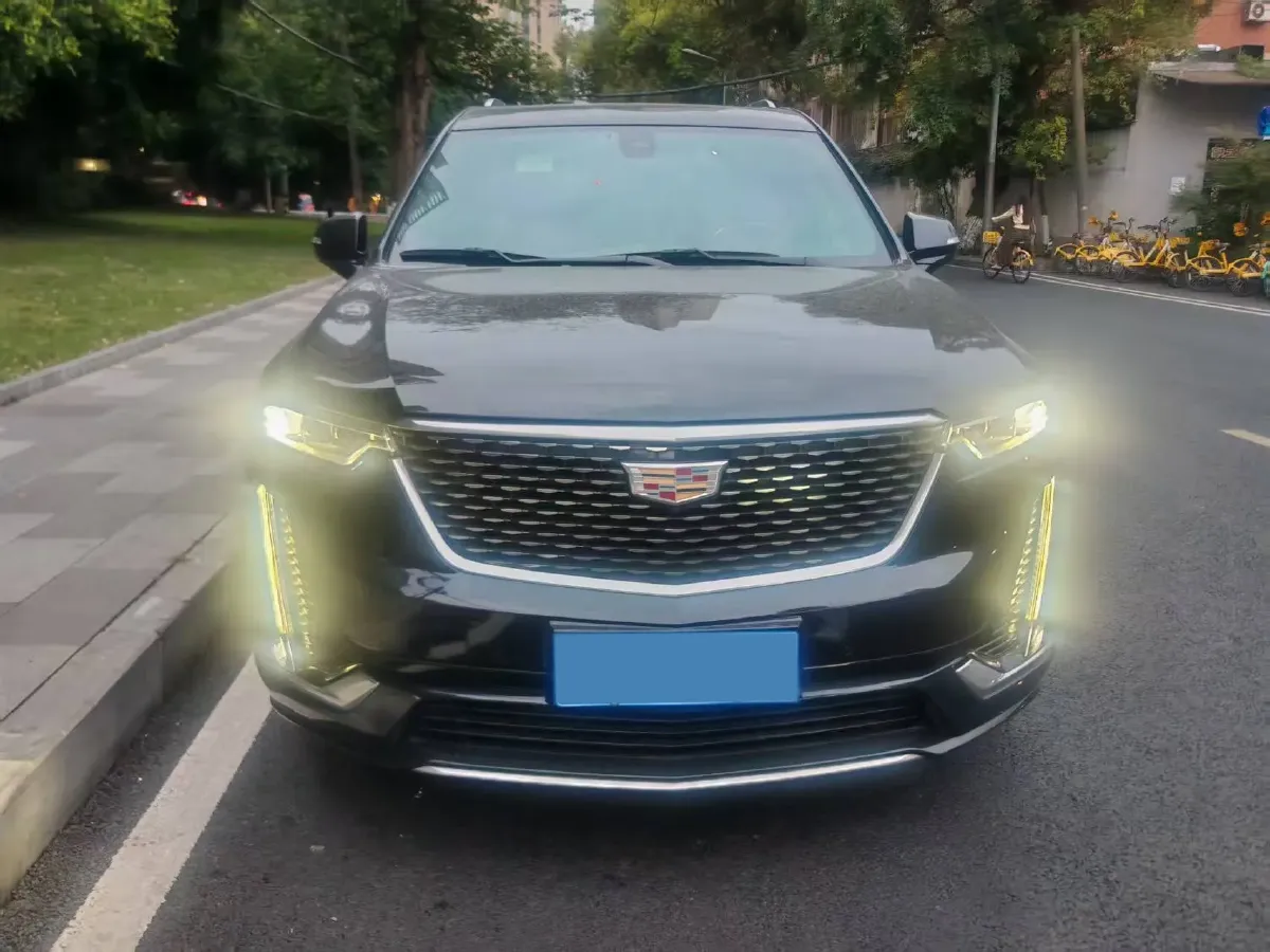 2022 Cadillac XT6 2.0T 237HP L4 9AT,autocango,china used car exporter,china ev exporter,chinese used car exporter,chinese used ev exporter