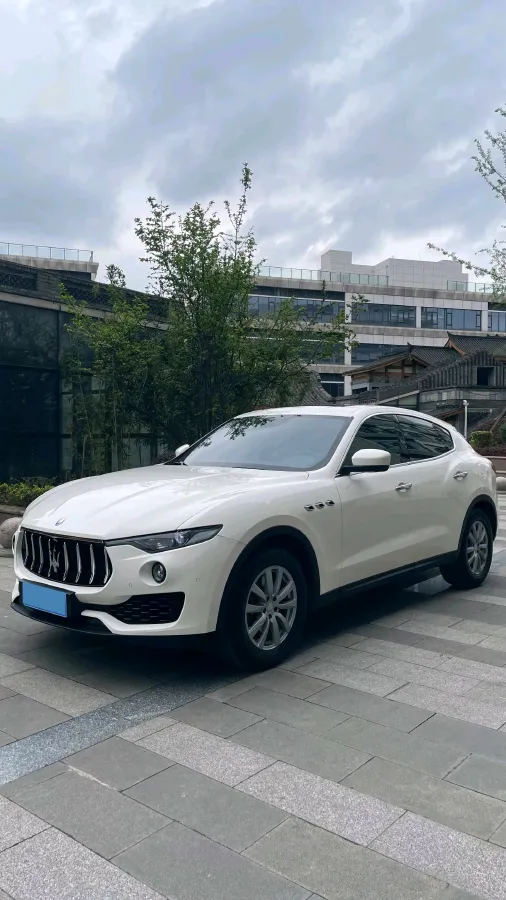 2018 Maserati Levante 3.0T 350HP V6 8AT,autocango,china used car exporter,china ev exporter,chinese used car exporter,chinese used ev exporter