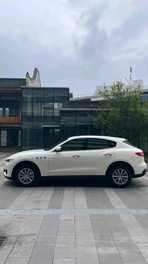 2018 Maserati Levante 3.0T 350HP V6 8AT,autocango,china used car exporter,china ev exporter,chinese used car exporter,chinese used ev exporter