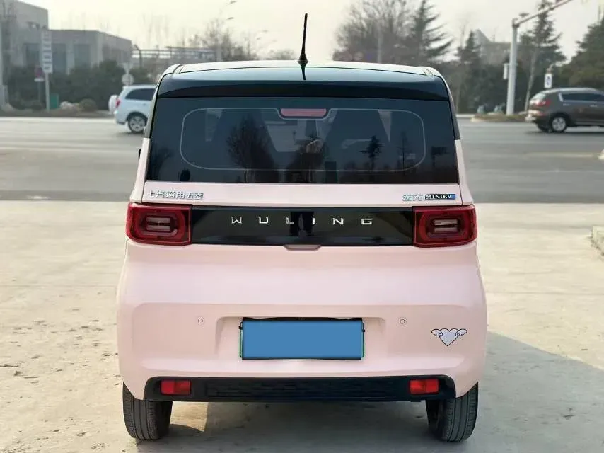 2022 WuLing HongGuang MINI EV BEV 9KWH,autocango,china used car exporter,china ev exporter,chinese used car exporter,chinese used ev exporter