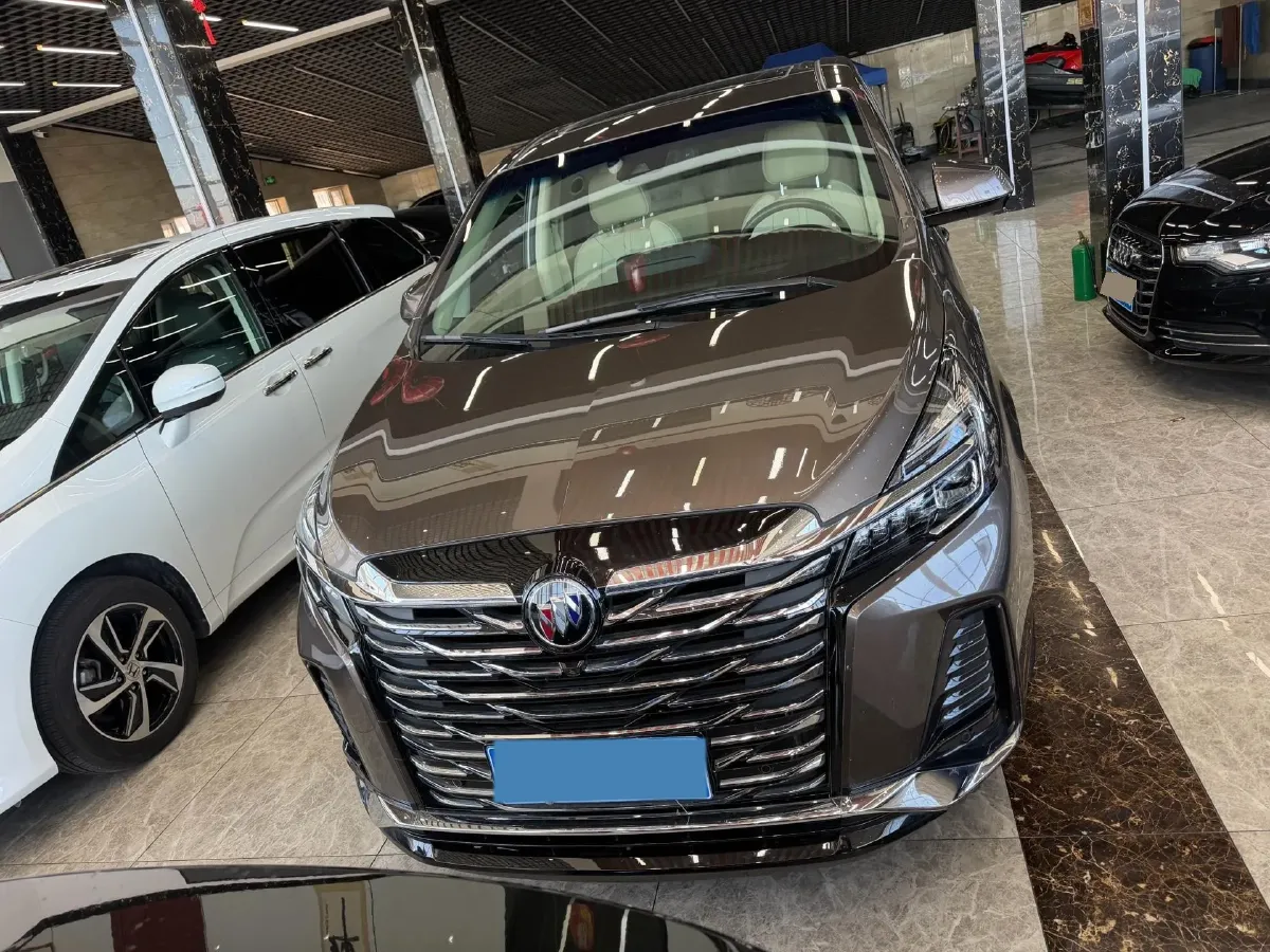 2023 Buick GL8 2.0T 237HP L4 9AT,autocango,china used car exporter,china ev exporter,chinese used car exporter,chinese used ev exporter