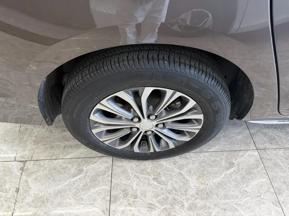 2023 Buick GL8 2.0T 237HP L4 9AT,autocango,china used car exporter,china ev exporter,chinese used car exporter,chinese used ev exporter