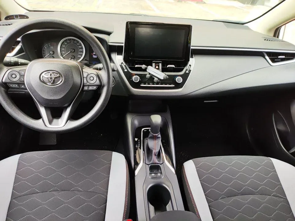 2021 Toyota Corolla 1.2T 116HP L4 CVT,autocango,china used car exporter,china ev exporter,chinese used car exporter,chinese used ev exporter