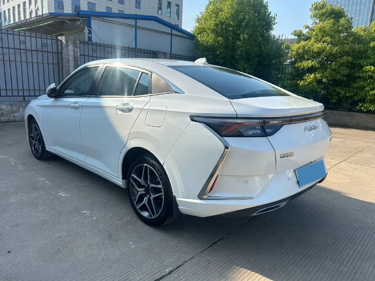 2021 DongFeng Aeolus YiXuan 1.5T 150HP L4 6DCT,autocango,china used car exporter,china ev exporter,chinese used car exporter,chinese used ev exporter