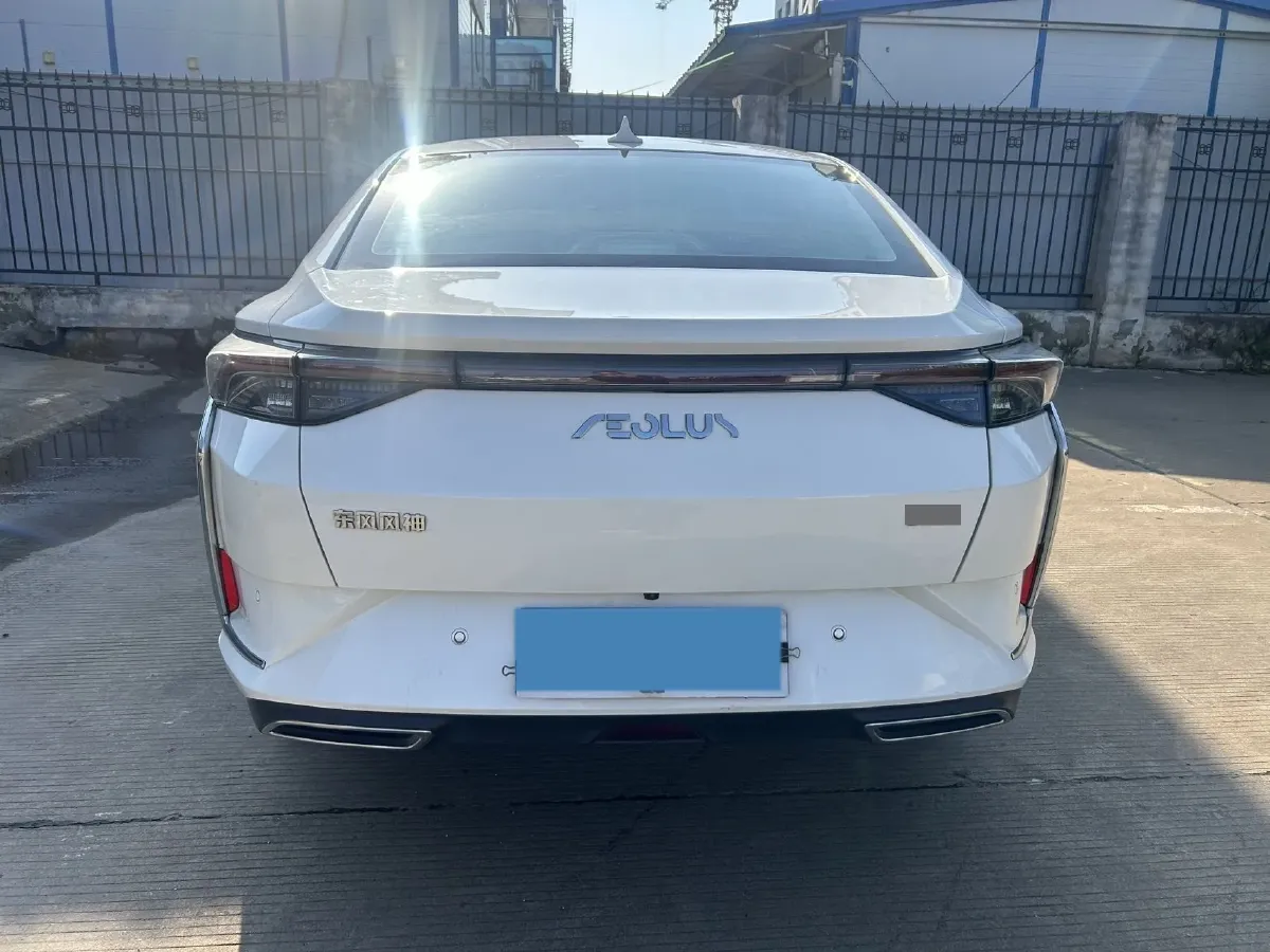 2021 DongFeng Aeolus YiXuan 1.5T 150HP L4 6DCT,autocango,china used car exporter,china ev exporter,chinese used car exporter,chinese used ev exporter