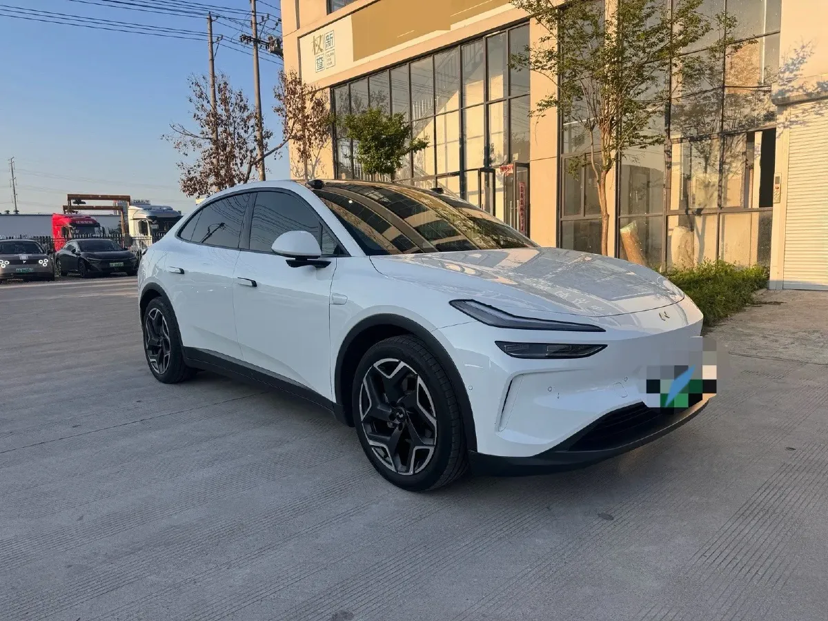 2024 IM L6 BEV 75KWH,autocango,china used car exporter,china ev exporter,chinese used car exporter,chinese used ev exporter
