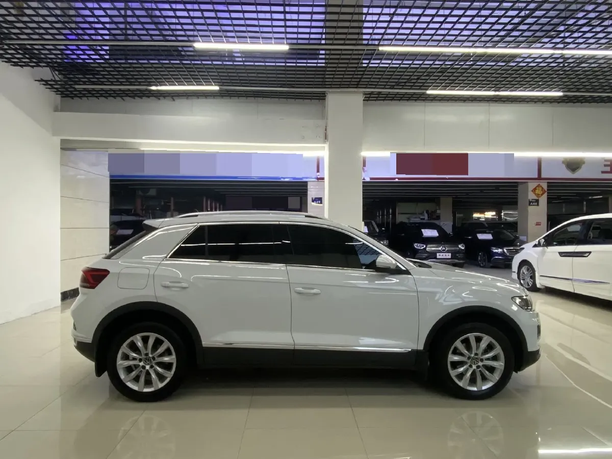 2022 Volkswagen T-Roc 1.4T 150HP L4 7DCT,autocango,china used car exporter,china ev exporter,chinese used car exporter,chinese used ev exporter